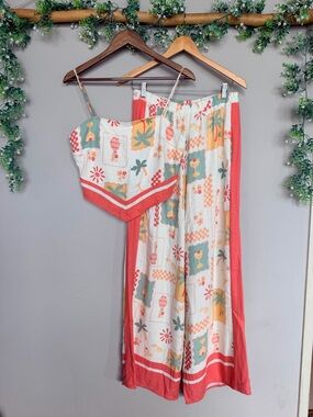 Two-Piece Tropical Print Lounge Set size L